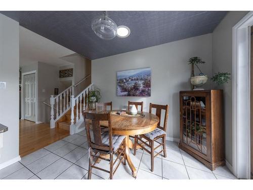 5307 26 Street Close, Lloydminster, AB - Indoor Photo Showing Dining Room