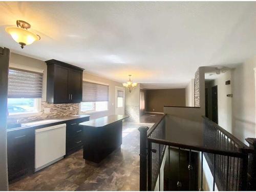 5423 48 Street, Provost, AB - Indoor Photo Showing Kitchen