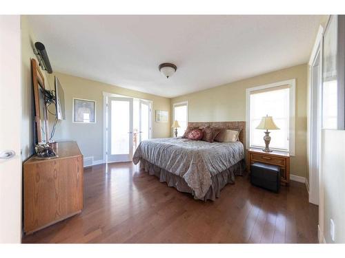 Ne-24-51-01-W4, Rural Vermilion River, County Of, AB - Indoor Photo Showing Bedroom