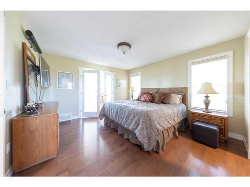 Ne-24-51-01-W4, Rural Vermilion River, County Of, AB - Indoor Photo Showing Bedroom