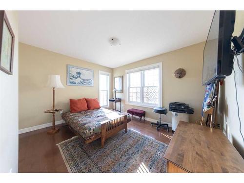 Ne-24-51-01-W4, Rural Vermilion River, County Of, AB - Indoor Photo Showing Bedroom