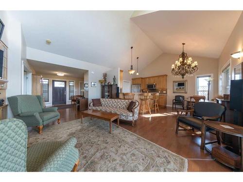 Ne-24-51-01-W4, Rural Vermilion River, County Of, AB - Indoor Photo Showing Living Room