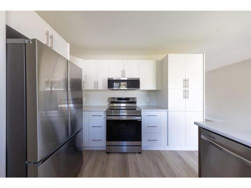 5314 49 Street, Lloydminster, AB - Indoor Photo Showing Kitchen