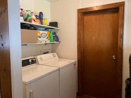 5305 51 Street, Edgerton, AB - Indoor Photo Showing Laundry Room