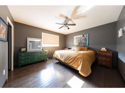 4007 67 Avenue, Lloydminster, AB - Indoor Photo Showing Bedroom