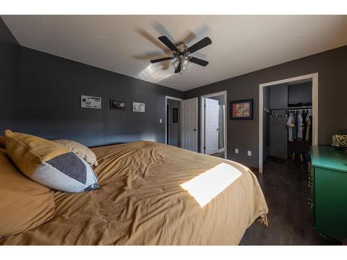 4007 67 Avenue, Lloydminster, AB - Indoor Photo Showing Bedroom