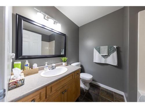 4007 67 Avenue, Lloydminster, AB - Indoor Photo Showing Bathroom