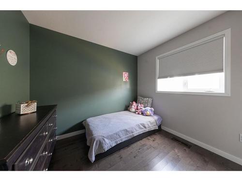 4007 67 Avenue, Lloydminster, AB - Indoor Photo Showing Bedroom