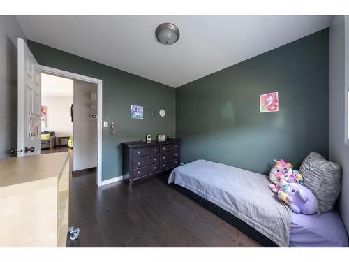 4007 67 Avenue, Lloydminster, AB - Indoor Photo Showing Bedroom