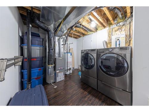 4007 67 Avenue, Lloydminster, AB - Indoor Photo Showing Laundry Room