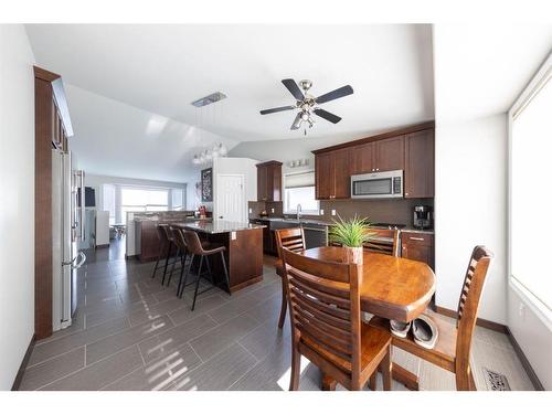 4007 67 Avenue, Lloydminster, AB - Indoor Photo Showing Dining Room