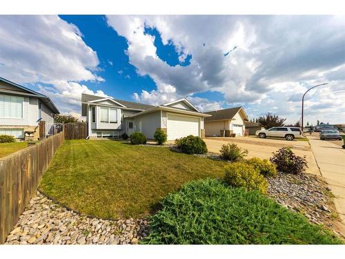 4007 67 Avenue, Lloydminster, AB - Outdoor