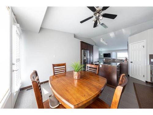 4007 67 Avenue, Lloydminster, AB - Indoor Photo Showing Dining Room