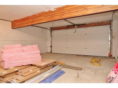 475041 Rr20, Rural Vermilion River, County Of, AB - Indoor Photo Showing Garage