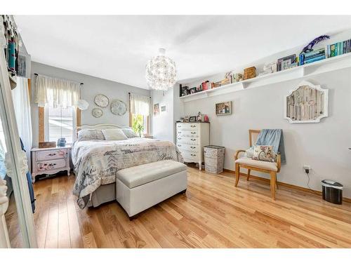 2718 58 Avenue, Lloydminster, AB - Indoor Photo Showing Bedroom