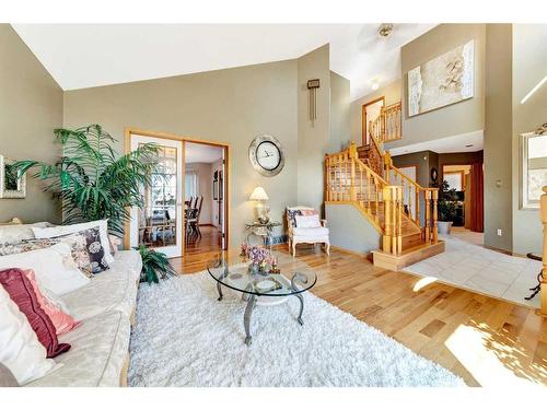 2718 58 Avenue, Lloydminster, AB - Indoor Photo Showing Living Room