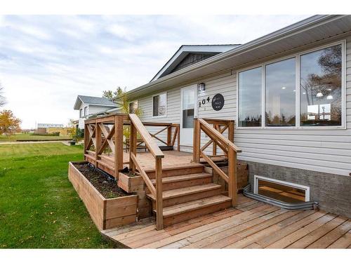 104 3 Street West, Marsden, SK - Outdoor With Deck Patio Veranda With Exterior