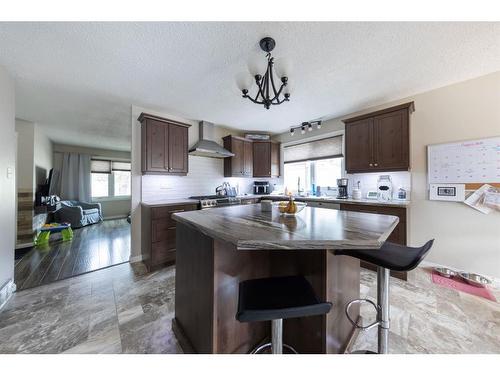 3801 57 Avenue, Lloydminster, AB - Indoor Photo Showing Kitchen