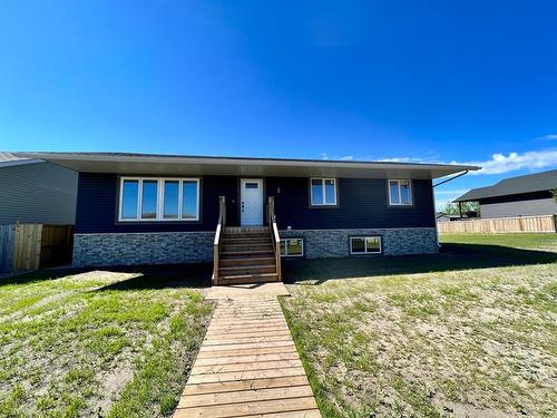 5123 57 Avenue, Edgerton, AB - Outdoor