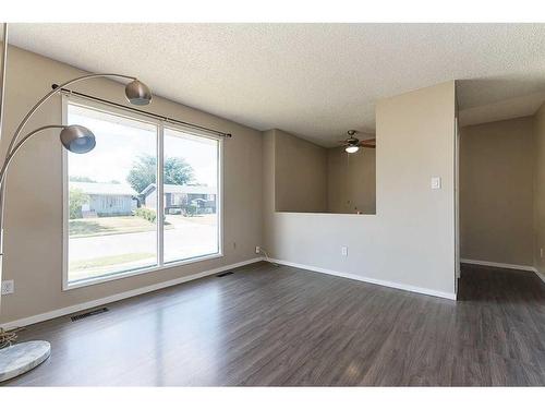 2719 47 Avenue, Lloydminster, SK - Indoor Photo Showing Other Room