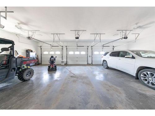 Nw-05-54- 22-W3, Rural, SK - Indoor Photo Showing Garage