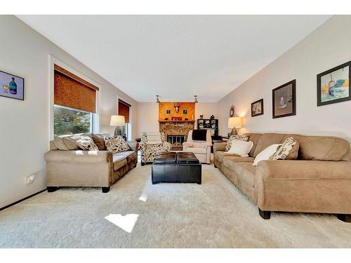 47536 Rr3244, Rural, SK - Indoor Photo Showing Living Room