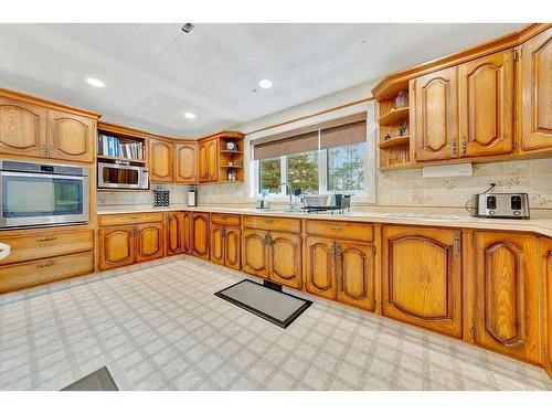 47536 Rr3244, Rural, SK - Indoor Photo Showing Kitchen