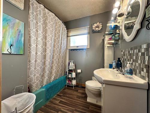 312 Main Street, Maidstone, SK - Indoor Photo Showing Bathroom