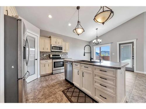 7215 29 Street, Lloydminster, AB - Indoor Photo Showing Kitchen With Upgraded Kitchen