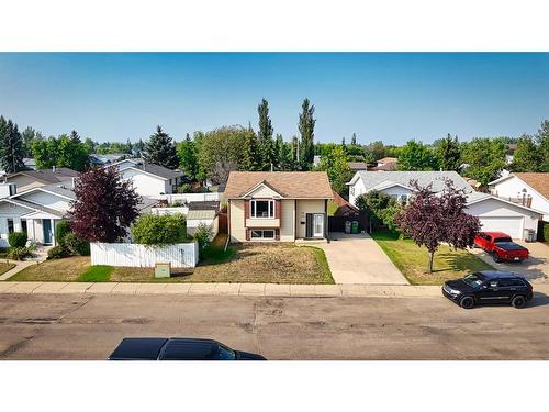 4520 29 Street, Lloydminster, SK - Outdoor With Facade