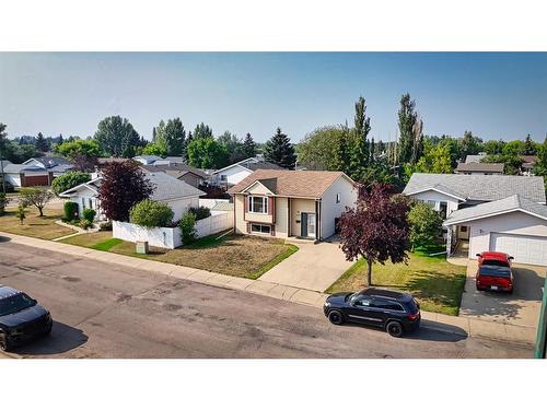 4520 29 Street, Lloydminster, SK - Outdoor