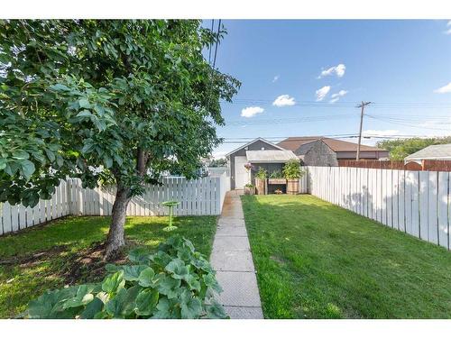 4808 49 Street, Lloydminster, SK - Outdoor