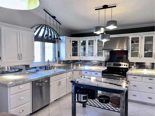 5132 48 Street, Mannville, AB - Indoor Photo Showing Kitchen With Double Sink