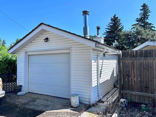 5132 48 Street, Mannville, AB - Outdoor