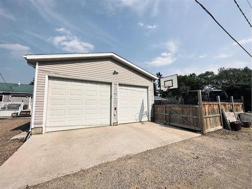 114 1St Street West, Lashburn, SK - Outdoor With Exterior