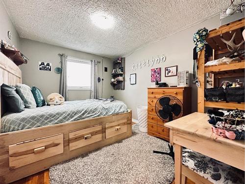 114 1St Street West, Lashburn, SK - Indoor Photo Showing Bedroom