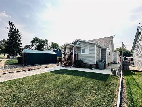 114 1St Street West, Lashburn, SK - Outdoor