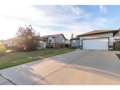 7304 40 Street, Lloydminster, AB 