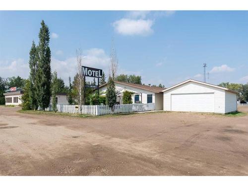 410 Railway Avenue, Maidstone, SK 