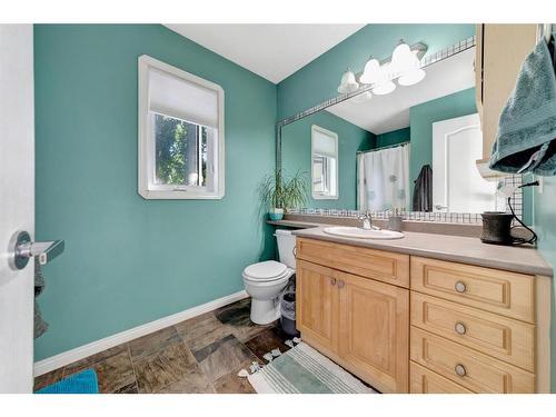 2306 52 Avenue, Lloydminster, AB - Indoor Photo Showing Bathroom