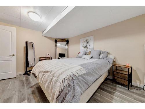 2306 52 Avenue, Lloydminster, AB - Indoor Photo Showing Bedroom