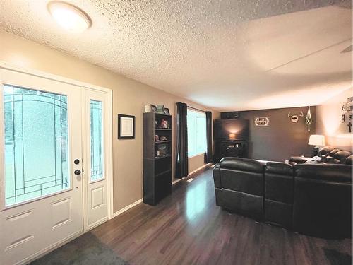 338 15 Street, Wainwright, AB - Indoor