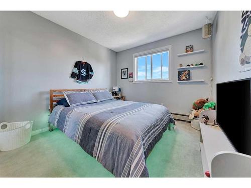 601 19 Street, Wainwright, AB - Indoor Photo Showing Bedroom