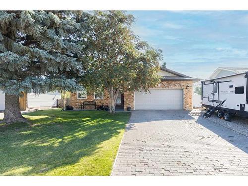 601 19 Street, Wainwright, AB - Outdoor