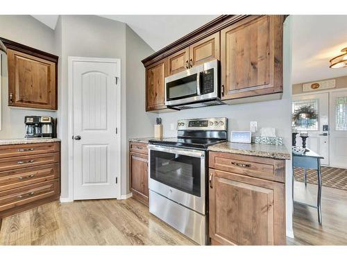 16 3 Avenue Se, Marshall, SK - Indoor Photo Showing Kitchen