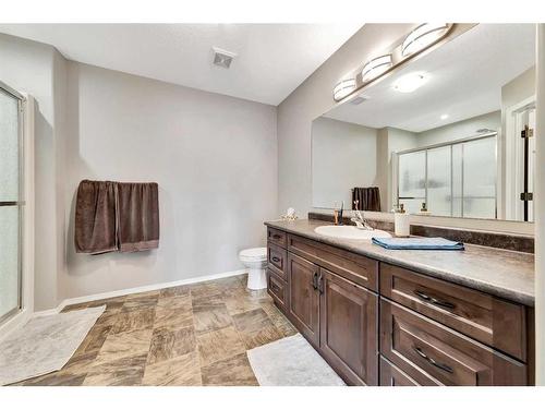 16 3 Avenue Se, Marshall, SK - Indoor Photo Showing Bathroom