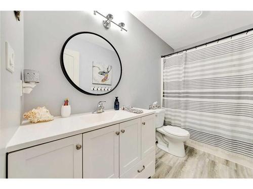 16 3 Avenue Se, Marshall, SK - Indoor Photo Showing Bathroom