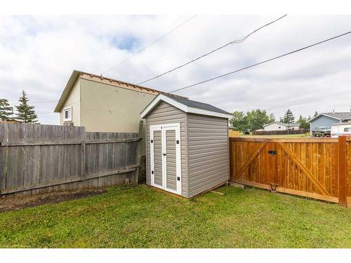 16 3 Avenue Se, Marshall, SK - Outdoor