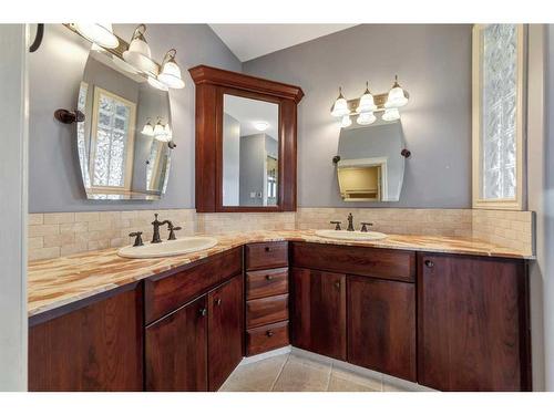 Part Of Ne 25-48-03W4, Rural Vermilion River, County Of, AB - Indoor Photo Showing Bathroom