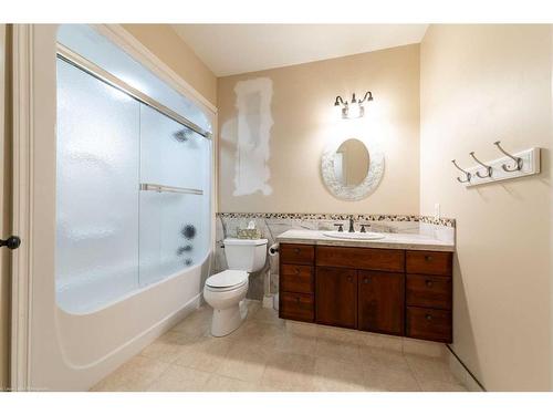 Part Of Ne 25-48-03W4, Rural Vermilion River, County Of, AB - Indoor Photo Showing Bathroom